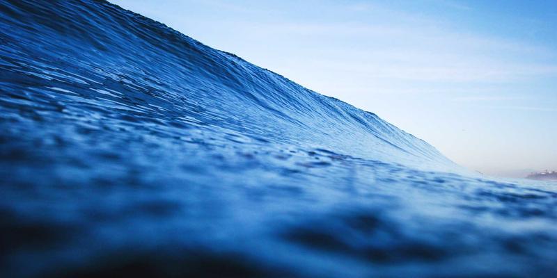 青岛浮山湾灯光秀终极观赏指南：城市阳台、奥帆中心与隐秘观景台全攻略